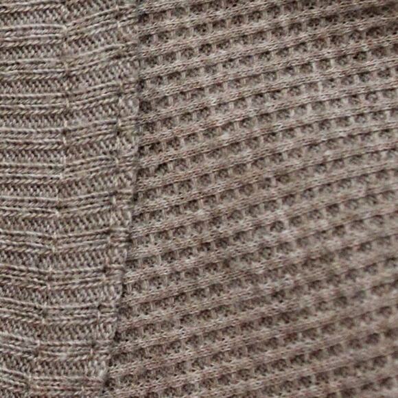 Gap Long Sleeve Crew Neck Lightweight Sweater Top Size M - Picture 7 of 7